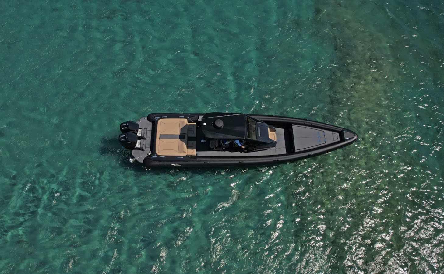 https://arconyachts.ams3.digitaloceanspaces.com/151860/conversions/large_4759397-optimize.jpg