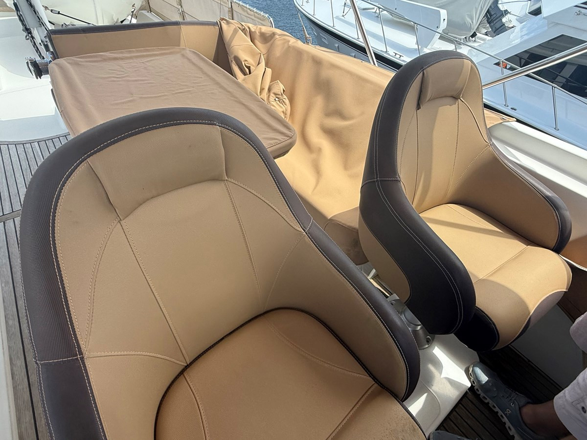 https://arconyachts.ams3.digitaloceanspaces.com/151906/conversions/large_4820775-optimize.jpg