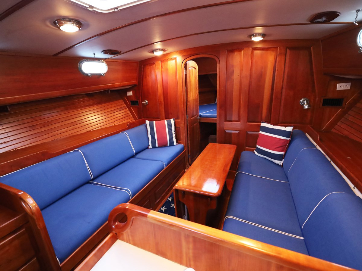 https://arconyachts.ams3.digitaloceanspaces.com/151975/conversions/large_4722588-optimize.jpg