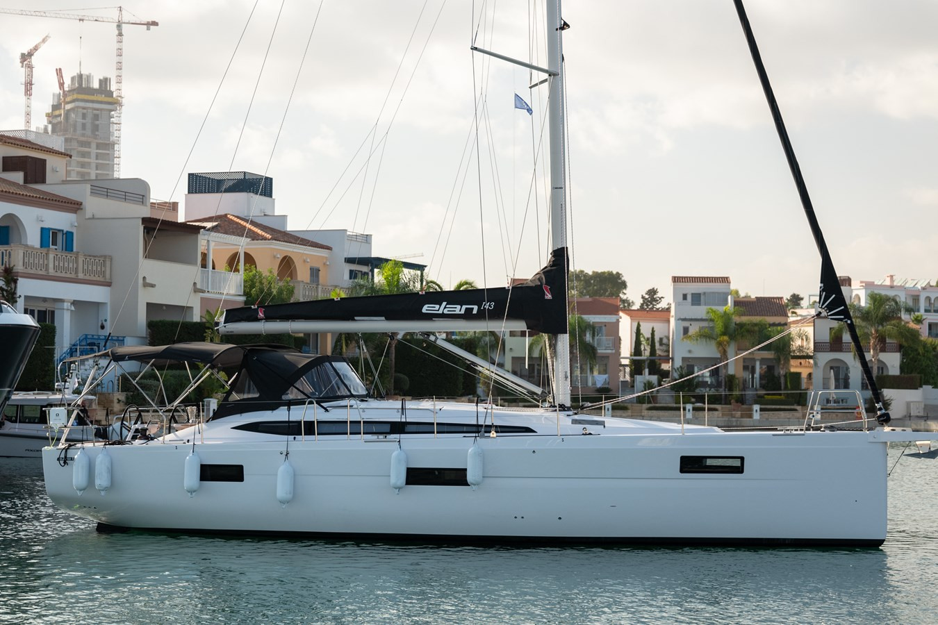 https://arconyachts.ams3.digitaloceanspaces.com/152128/conversions/large_4271260-optimize.jpg