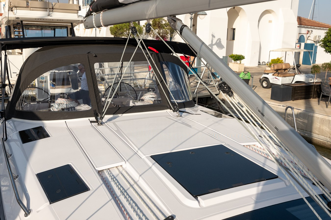 https://arconyachts.ams3.digitaloceanspaces.com/152138/conversions/large_4271264-optimize.jpg