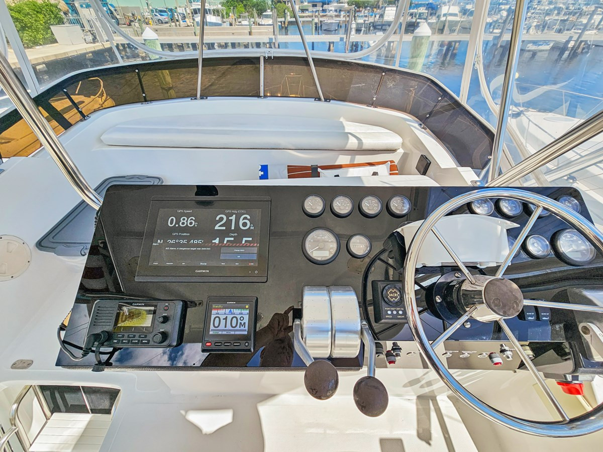 https://arconyachts.ams3.digitaloceanspaces.com/152420/conversions/large_4159064-optimize.jpg