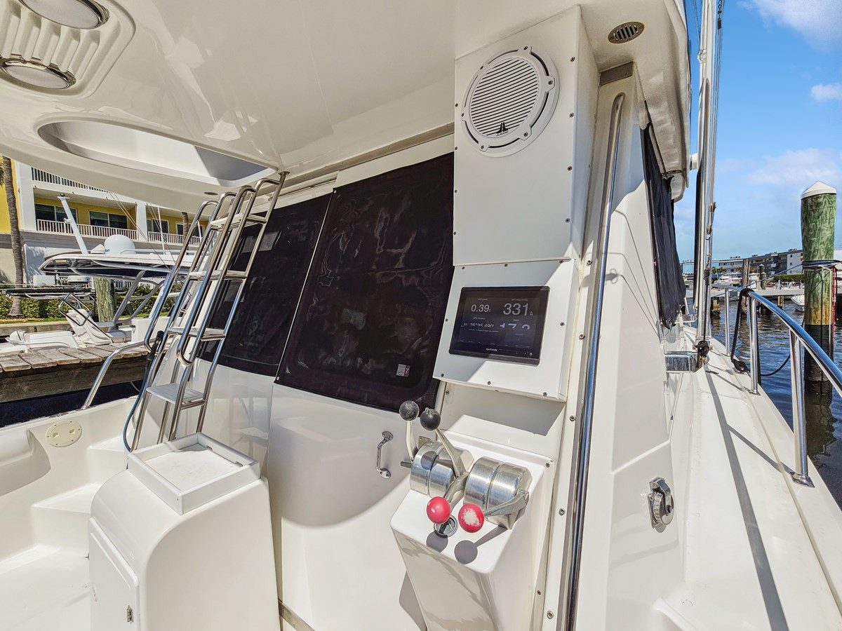 https://arconyachts.ams3.digitaloceanspaces.com/152430/conversions/large_4159073-optimize.jpg