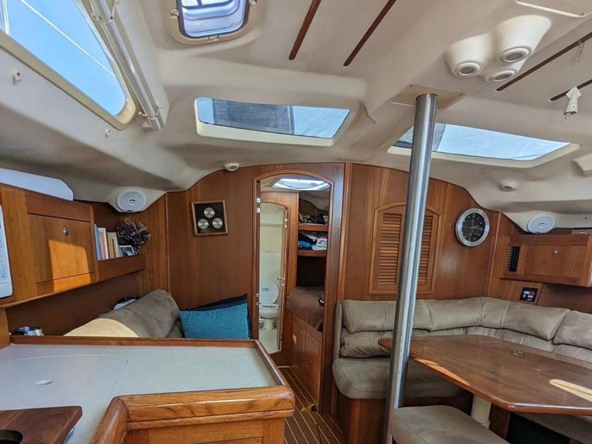 https://arconyachts.ams3.digitaloceanspaces.com/152536/conversions/large_4155579-optimize.jpg