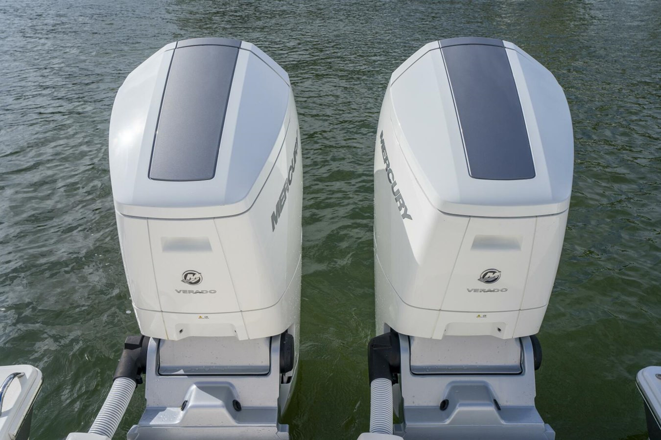 https://arconyachts.ams3.digitaloceanspaces.com/152537/conversions/large_4770820-optimize.jpg
