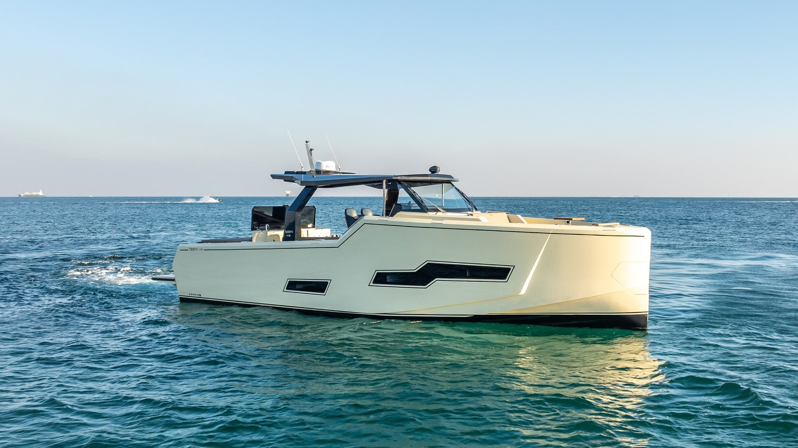 https://arconyachts.ams3.digitaloceanspaces.com/152594/conversions/large_4524443-optimize.jpg