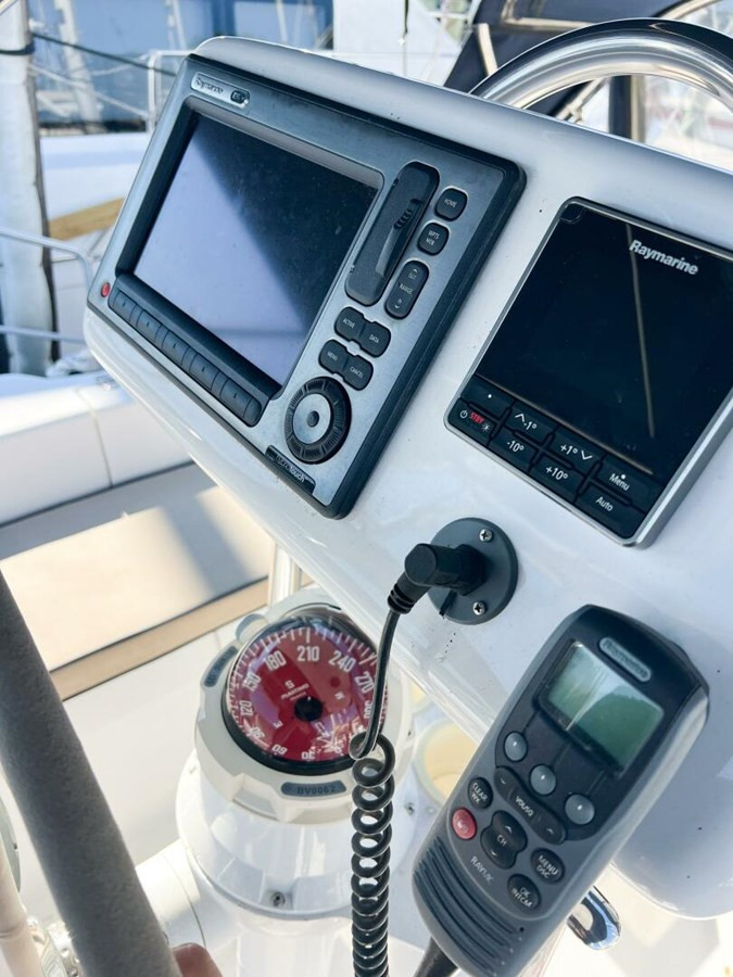 https://arconyachts.ams3.digitaloceanspaces.com/152753/conversions/large_4626672-optimize.jpg