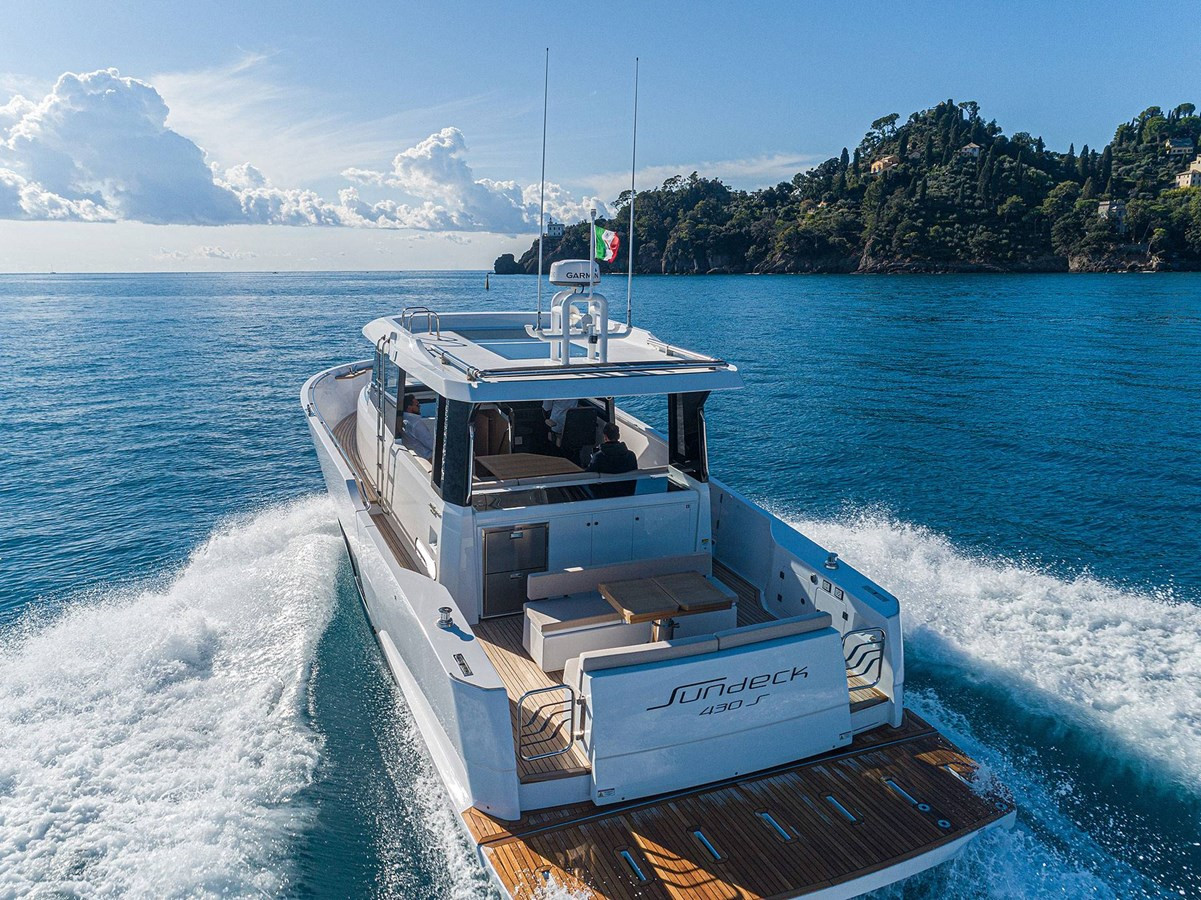 https://arconyachts.ams3.digitaloceanspaces.com/152770/conversions/large_4266879-optimize.jpg
