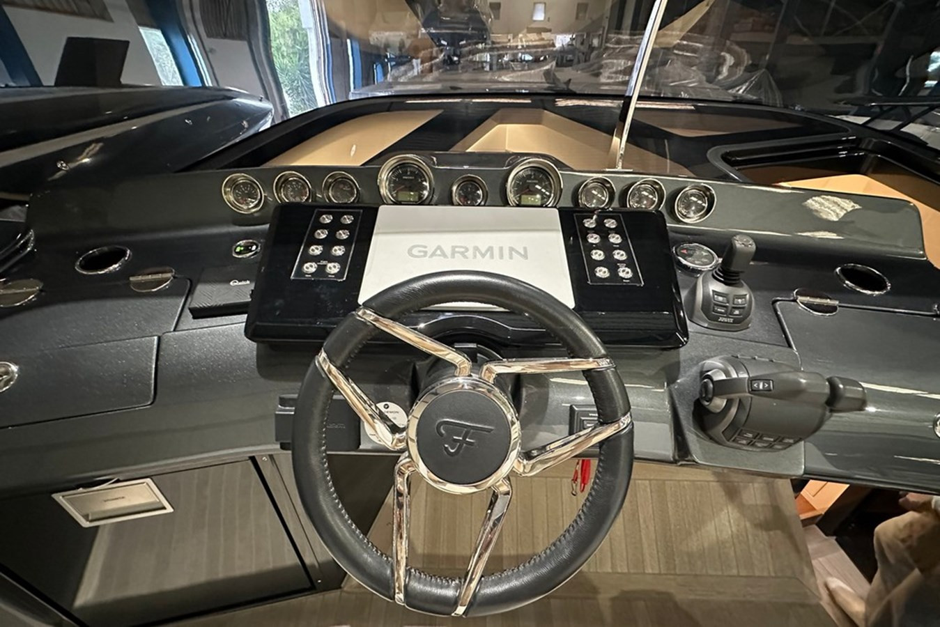 https://arconyachts.ams3.digitaloceanspaces.com/152829/conversions/large_4608560-optimize.jpg