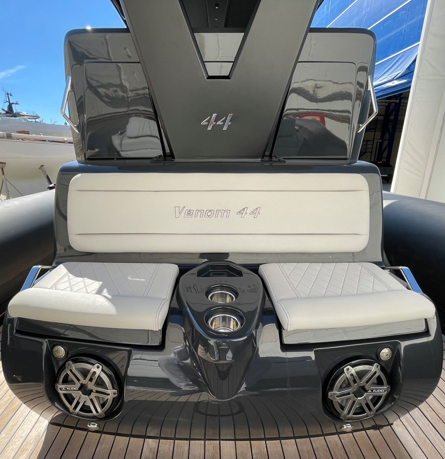 https://arconyachts.ams3.digitaloceanspaces.com/152937/conversions/large_4844969-optimize.jpg