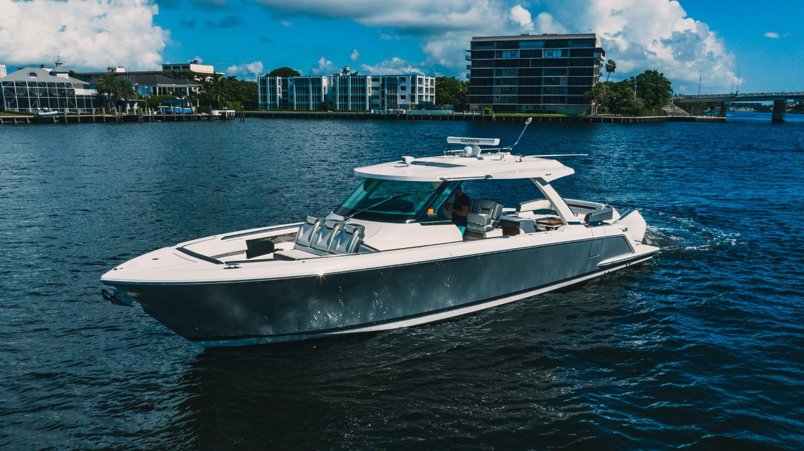 https://arconyachts.ams3.digitaloceanspaces.com/152986/conversions/large_3874539-optimize.jpg