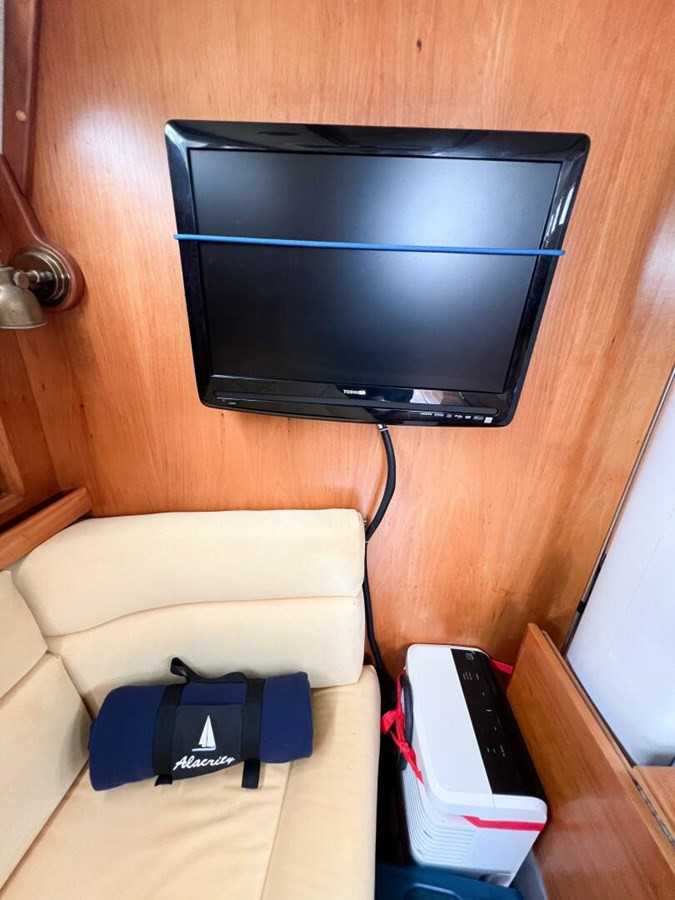 https://arconyachts.ams3.digitaloceanspaces.com/153018/conversions/large_4634280-optimize.jpg