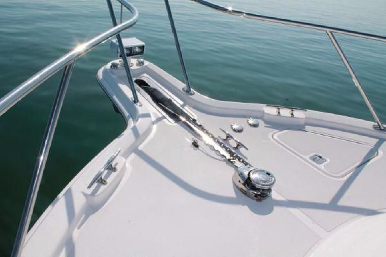 https://arconyachts.ams3.digitaloceanspaces.com/153184/conversions/large_3975706-optimize.jpg