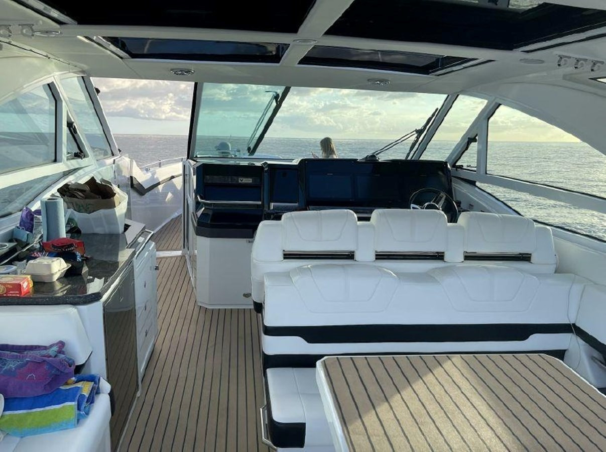 https://arconyachts.ams3.digitaloceanspaces.com/153199/conversions/large_3598268-optimize.jpg
