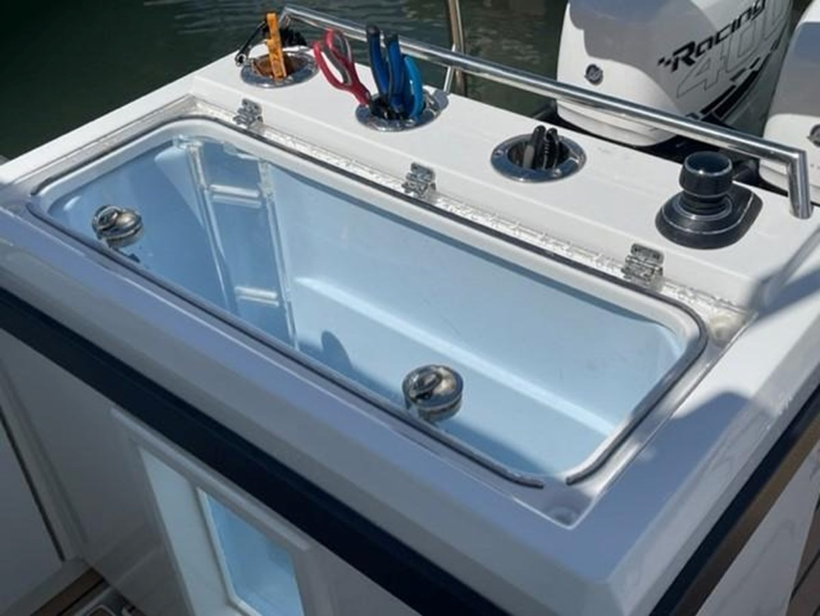 https://arconyachts.ams3.digitaloceanspaces.com/153222/conversions/large_3598278-optimize.jpg