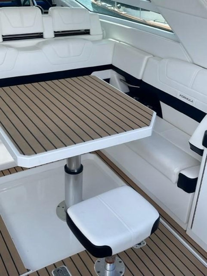 https://arconyachts.ams3.digitaloceanspaces.com/153227/conversions/large_3598280-optimize.jpg