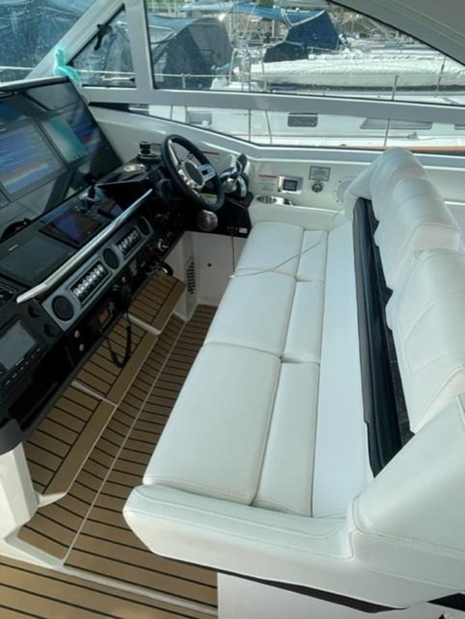 https://arconyachts.ams3.digitaloceanspaces.com/153241/conversions/large_3598285-optimize.jpg