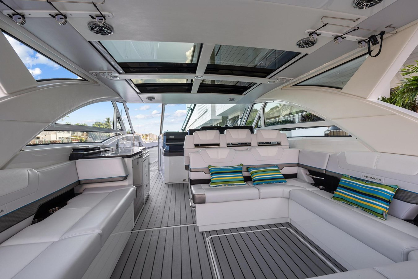 https://arconyachts.ams3.digitaloceanspaces.com/153365/conversions/large_3795726-optimize.jpg