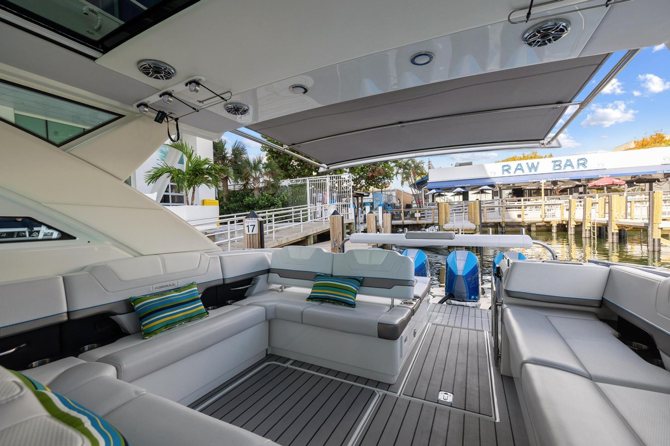 https://arconyachts.ams3.digitaloceanspaces.com/153371/conversions/large_3795728-optimize.jpg