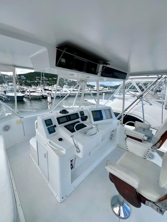 https://arconyachts.ams3.digitaloceanspaces.com/153395/conversions/large_4050666-optimize.jpg