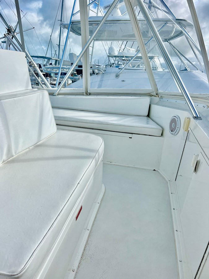 https://arconyachts.ams3.digitaloceanspaces.com/153403/conversions/large_4050669-optimize.jpg