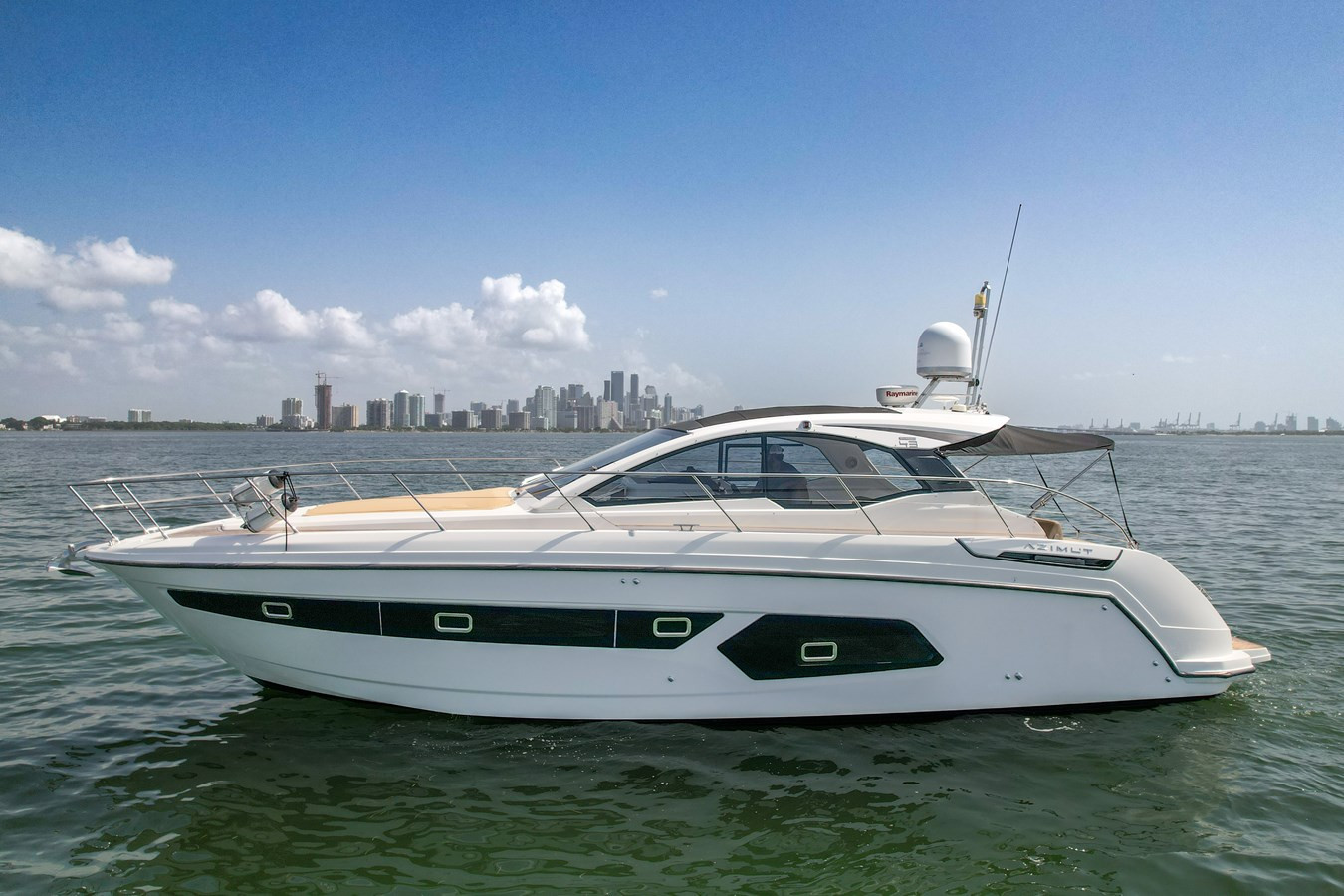 https://arconyachts.ams3.digitaloceanspaces.com/153461/conversions/large_3948099-optimize.jpg