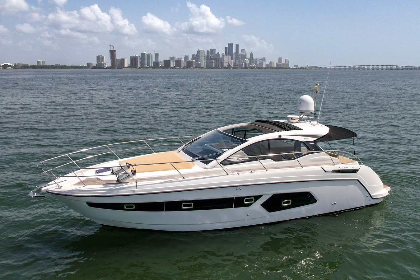 https://arconyachts.ams3.digitaloceanspaces.com/153495/conversions/large_3948111-optimize.jpg