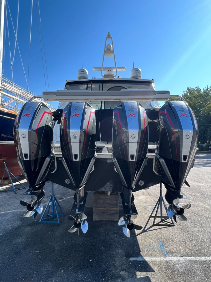 https://arconyachts.ams3.digitaloceanspaces.com/153511/conversions/large_3958700-optimize.jpg