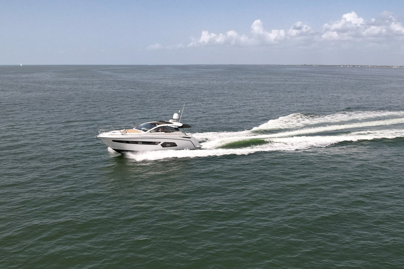 https://arconyachts.ams3.digitaloceanspaces.com/153526/conversions/large_3948121-optimize.jpg