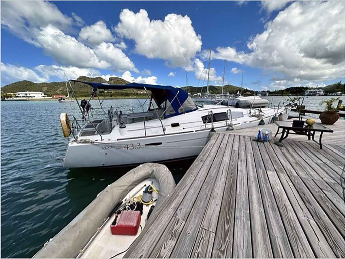 https://arconyachts.ams3.digitaloceanspaces.com/153751/conversions/large_4271633-optimize.jpg