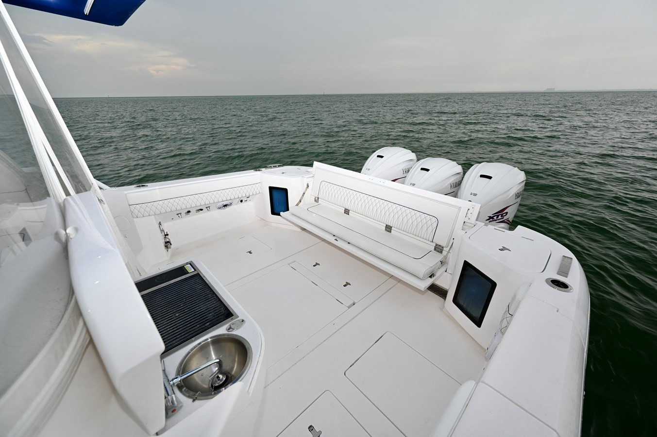 https://arconyachts.ams3.digitaloceanspaces.com/153793/conversions/large_4319103-optimize.jpg