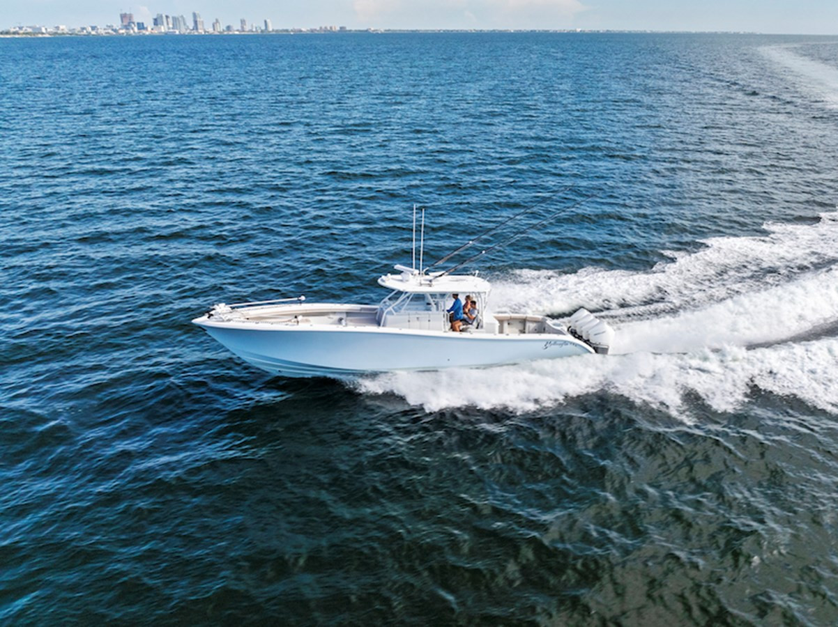 https://arconyachts.ams3.digitaloceanspaces.com/153795/conversions/large_4594942-optimize.jpg