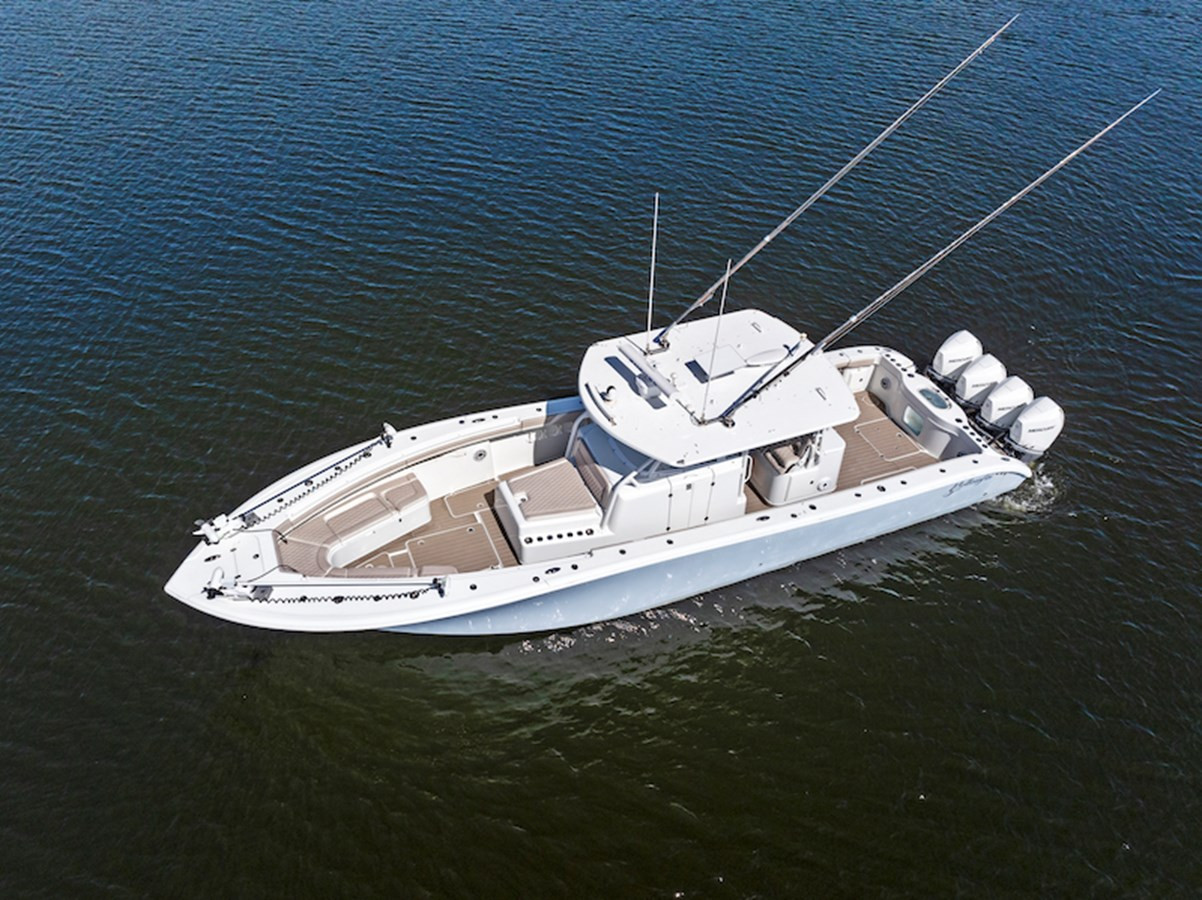 https://arconyachts.ams3.digitaloceanspaces.com/153823/conversions/large_4594951-optimize.jpg