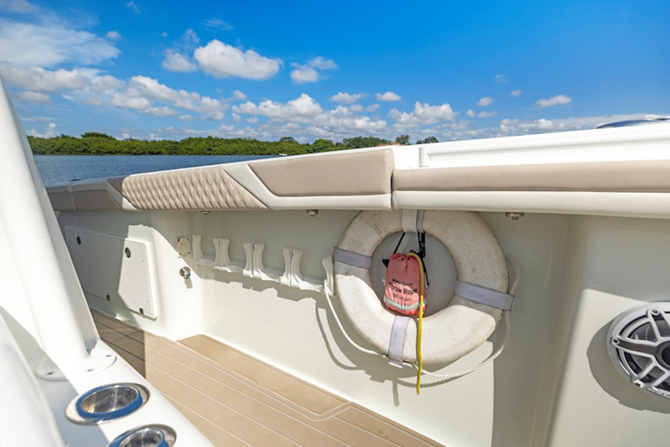 https://arconyachts.ams3.digitaloceanspaces.com/153844/conversions/large_4594958-optimize.jpg
