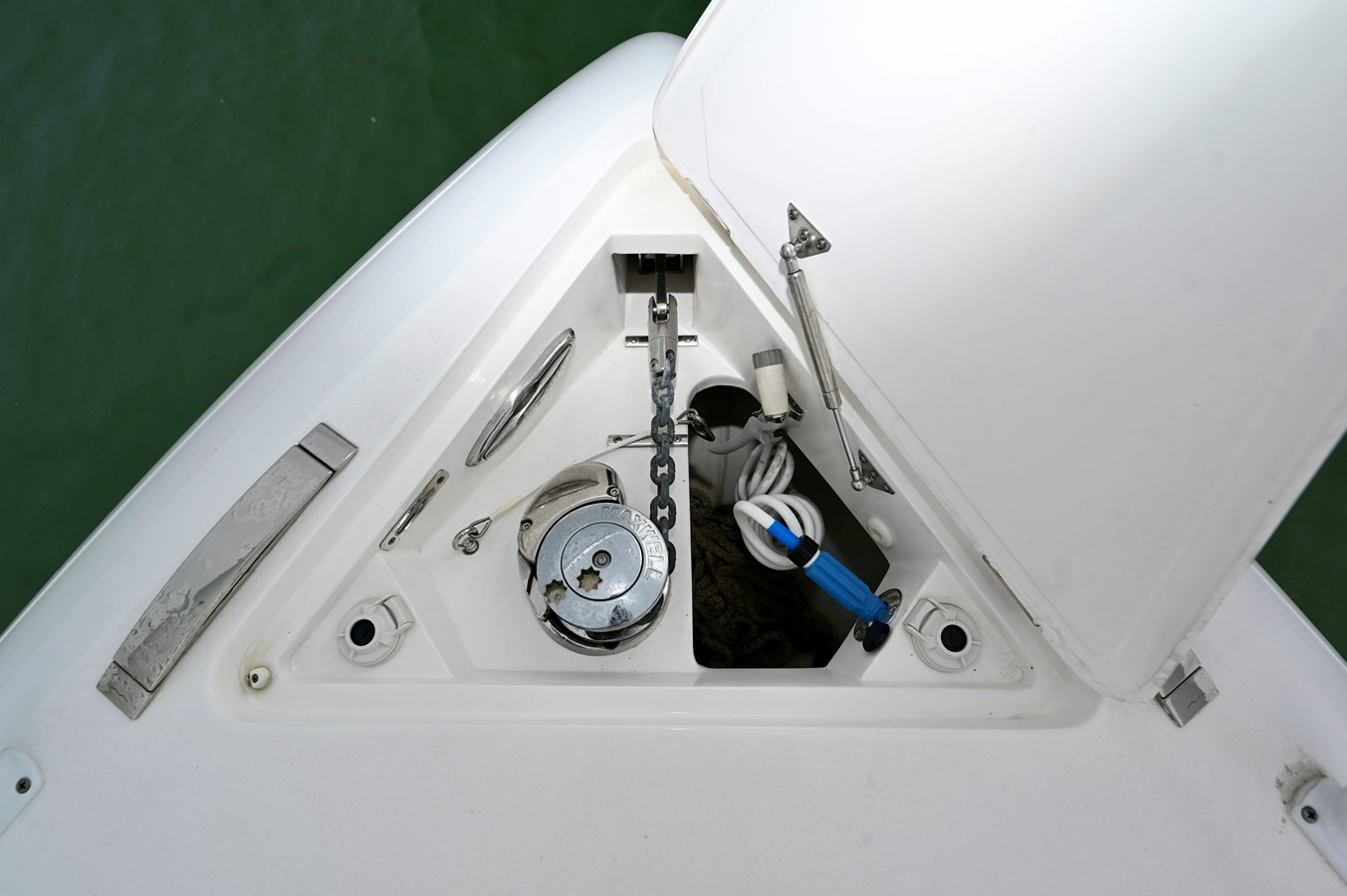 https://arconyachts.ams3.digitaloceanspaces.com/153895/conversions/large_4319138-optimize.jpg