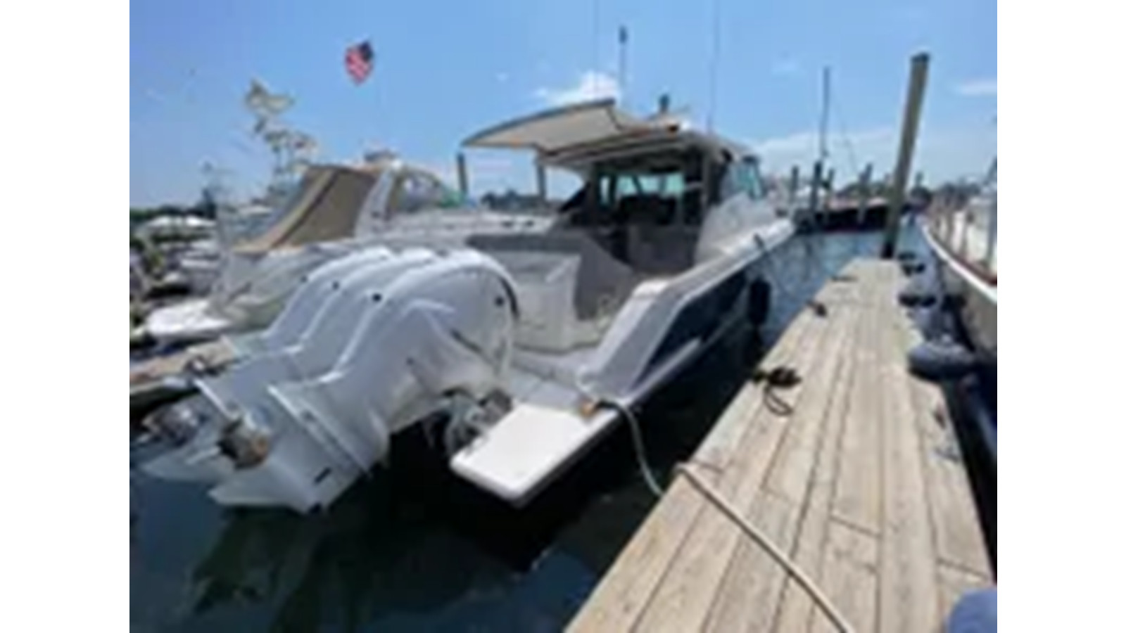 https://arconyachts.ams3.digitaloceanspaces.com/153930/conversions/large_4325645-optimize.jpg