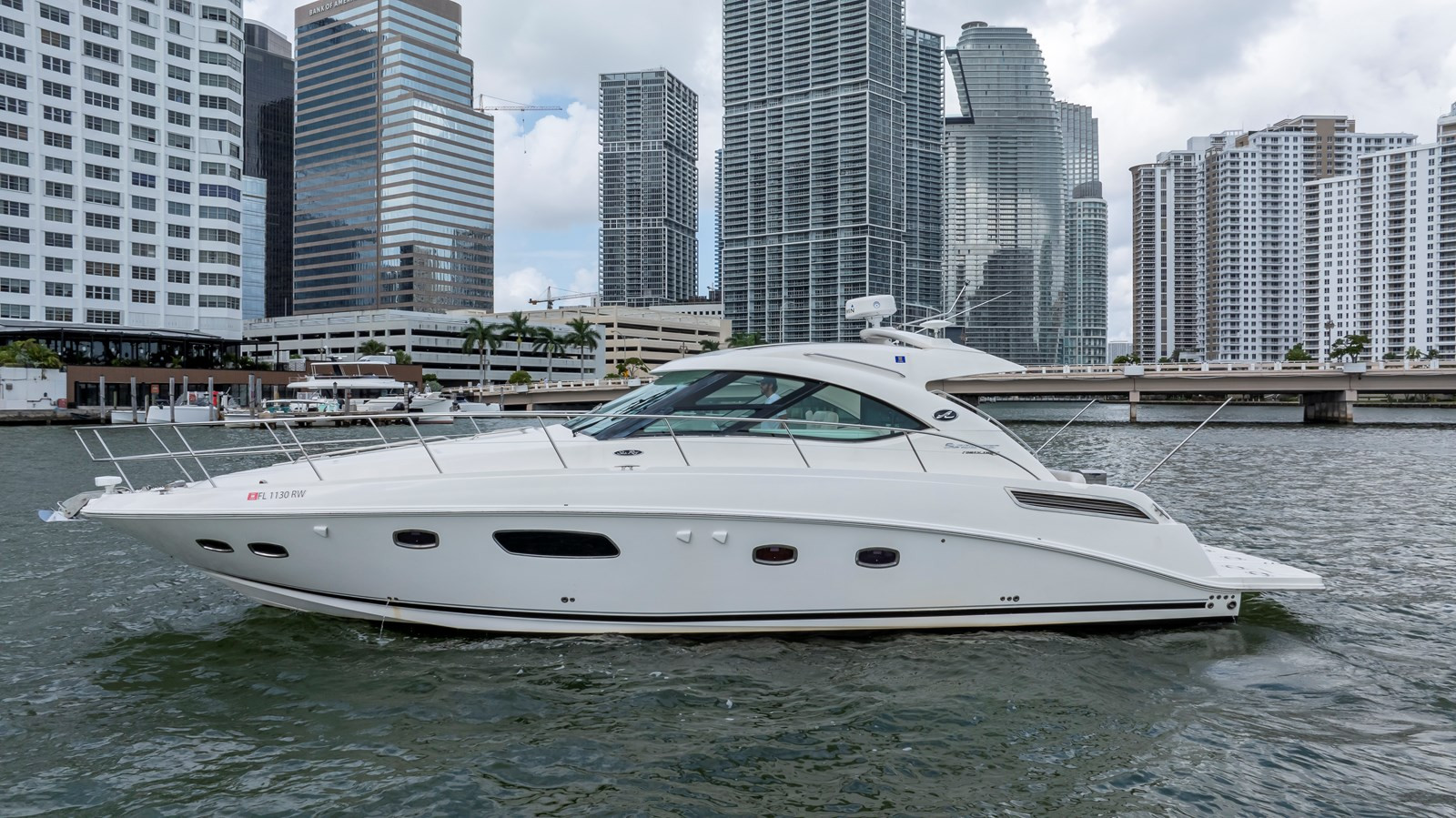 https://arconyachts.ams3.digitaloceanspaces.com/154065/conversions/large_4426966-optimize.jpg