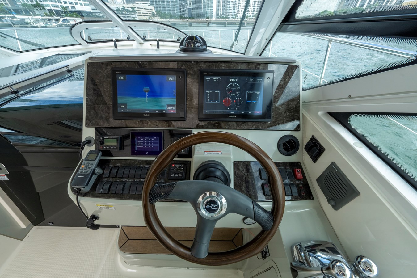 https://arconyachts.ams3.digitaloceanspaces.com/154123/conversions/large_4427069-optimize.jpg