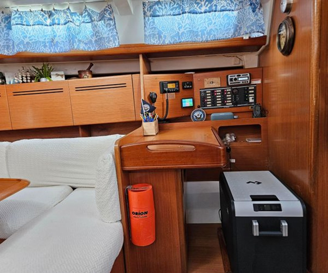 https://arconyachts.ams3.digitaloceanspaces.com/154231/conversions/large_4514629-optimize.jpg