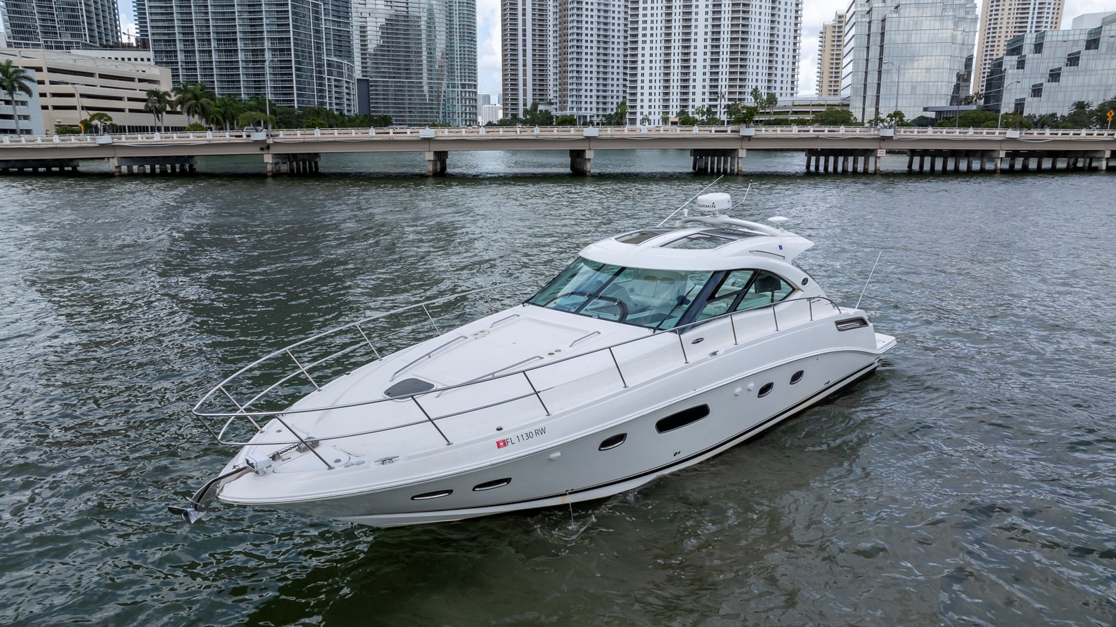 https://arconyachts.ams3.digitaloceanspaces.com/154235/conversions/large_4427108-optimize.jpg