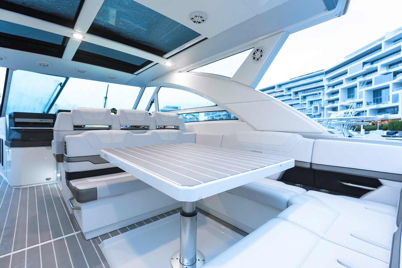 https://arconyachts.ams3.digitaloceanspaces.com/154260/conversions/large_4517601-optimize.jpg