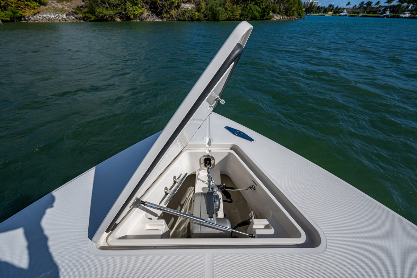 https://arconyachts.ams3.digitaloceanspaces.com/154273/conversions/large_4558815-optimize.jpg