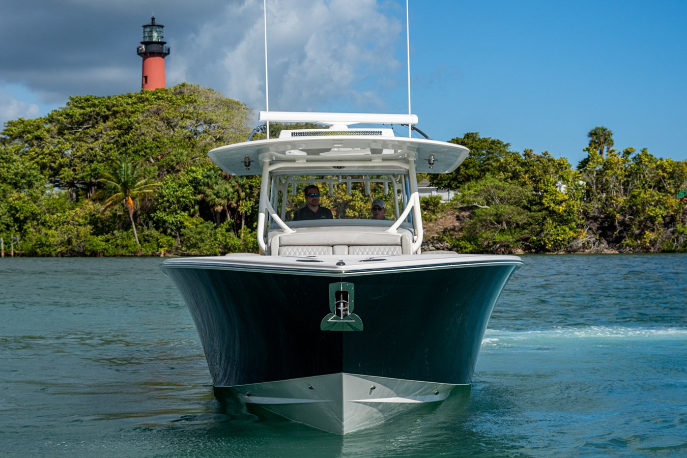 https://arconyachts.ams3.digitaloceanspaces.com/154342/conversions/large_4558839-optimize.jpg