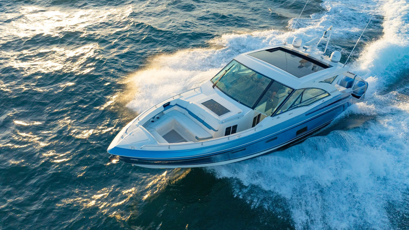 https://arconyachts.ams3.digitaloceanspaces.com/154345/conversions/large_4569265-optimize.jpg