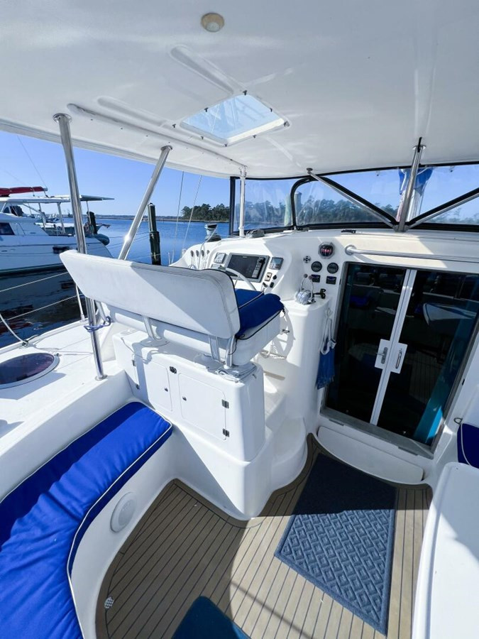 https://arconyachts.ams3.digitaloceanspaces.com/154435/conversions/large_4611397-optimize.jpg