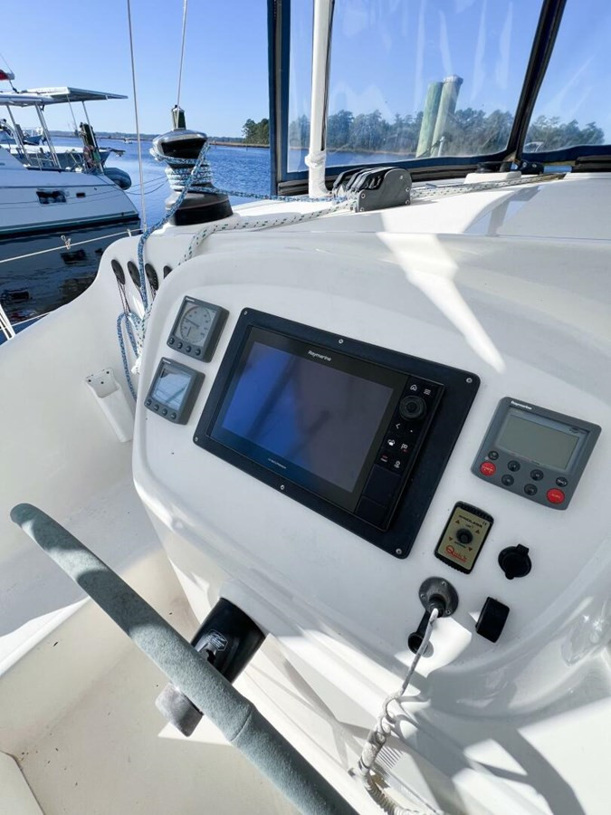 https://arconyachts.ams3.digitaloceanspaces.com/154445/conversions/large_4611401-optimize.jpg