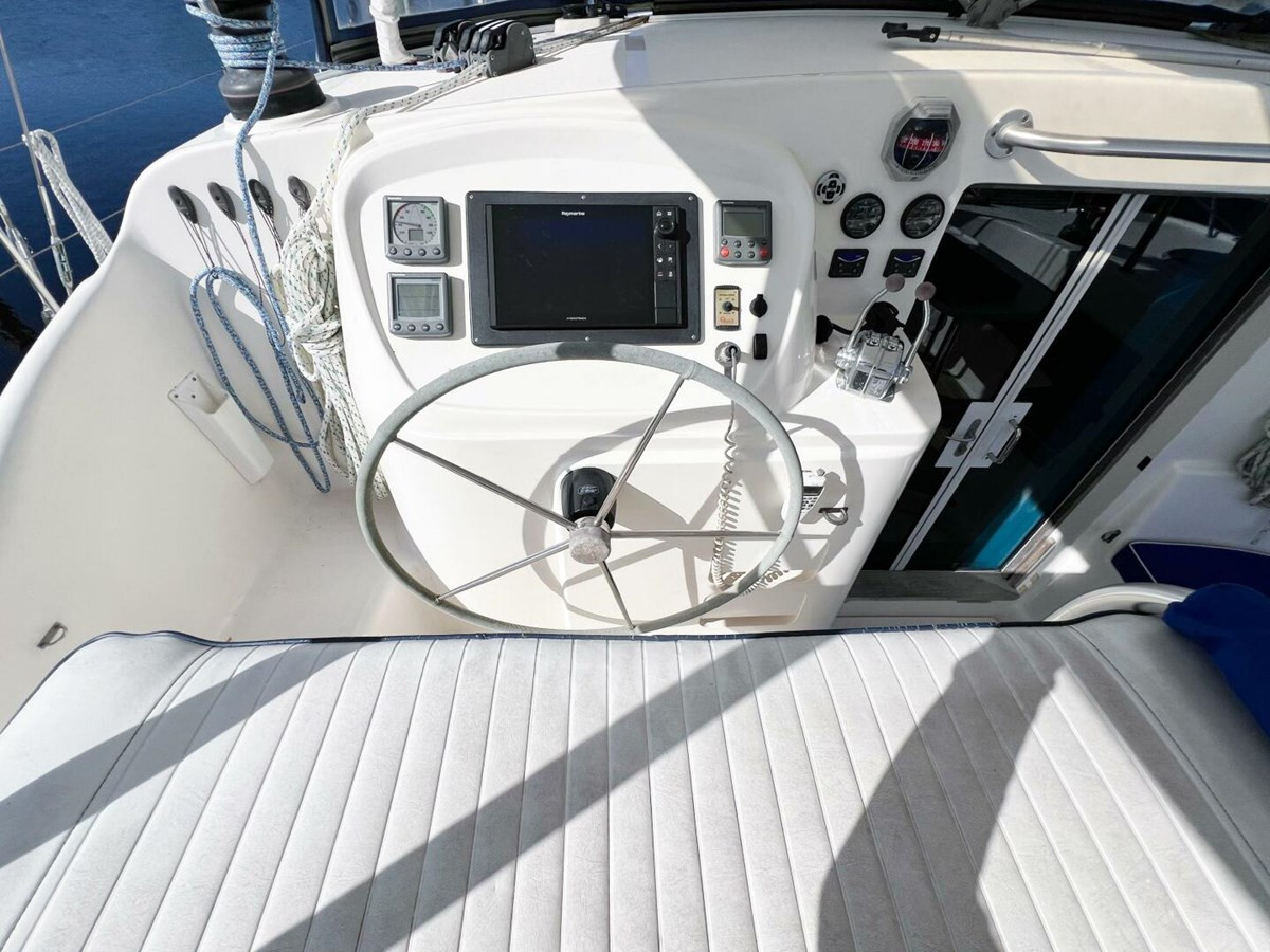 https://arconyachts.ams3.digitaloceanspaces.com/154447/conversions/large_4611402-optimize.jpg