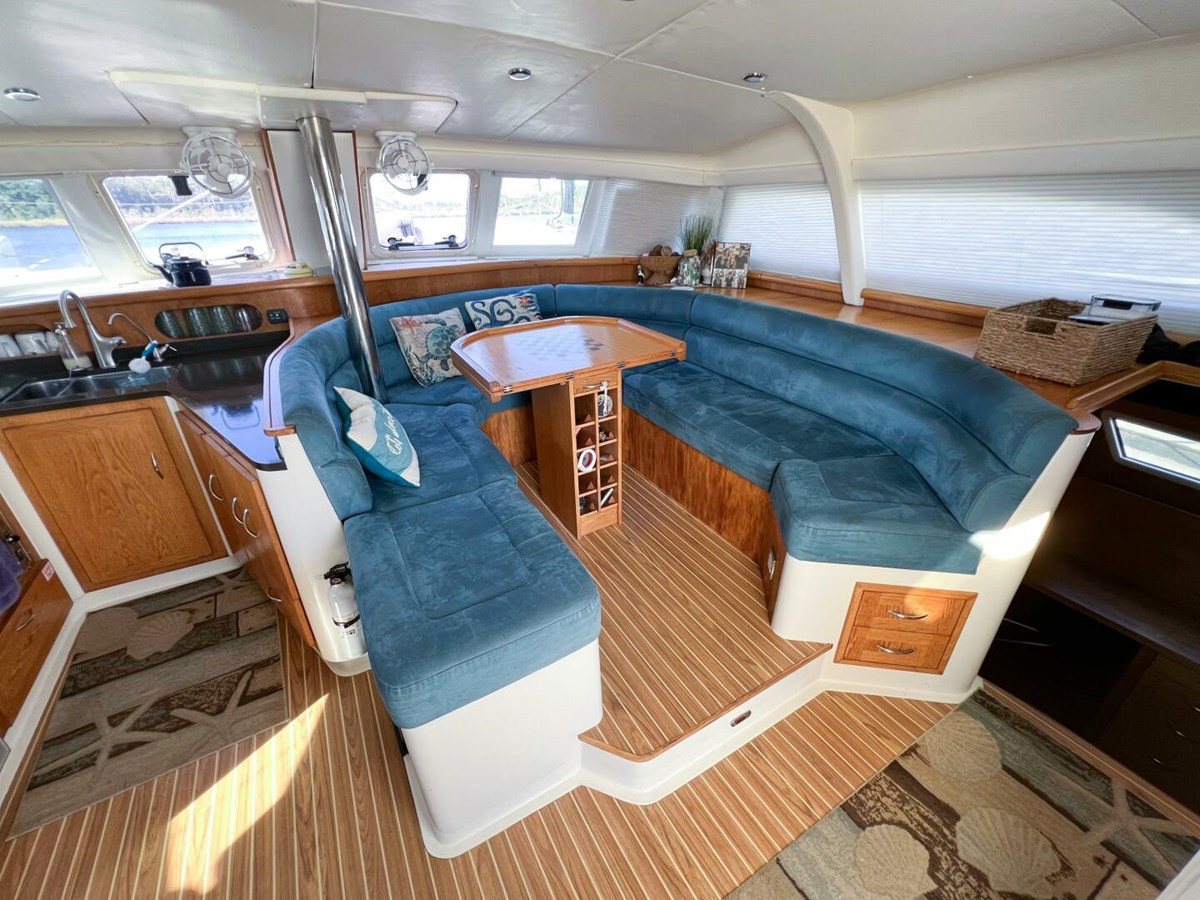 https://arconyachts.ams3.digitaloceanspaces.com/154466/conversions/large_4611409-optimize.jpg