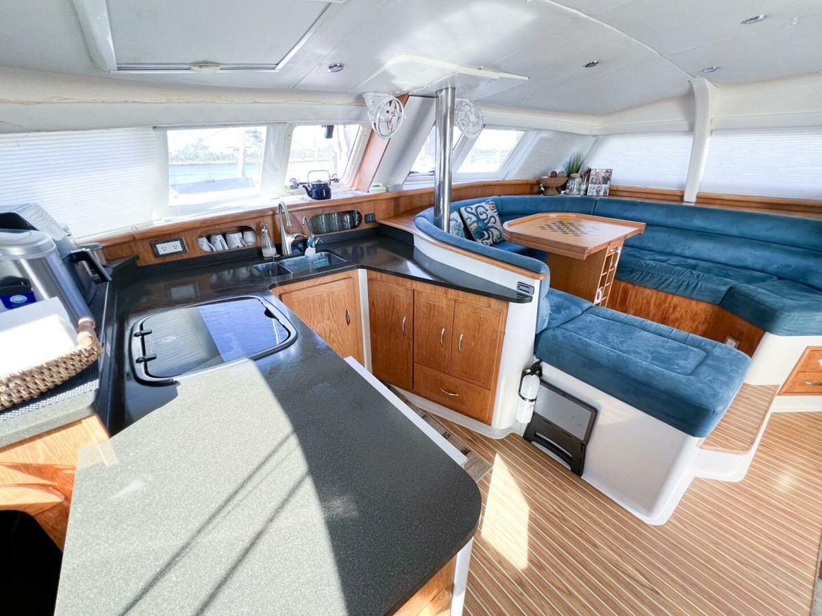 https://arconyachts.ams3.digitaloceanspaces.com/154475/conversions/large_4611412-optimize.jpg