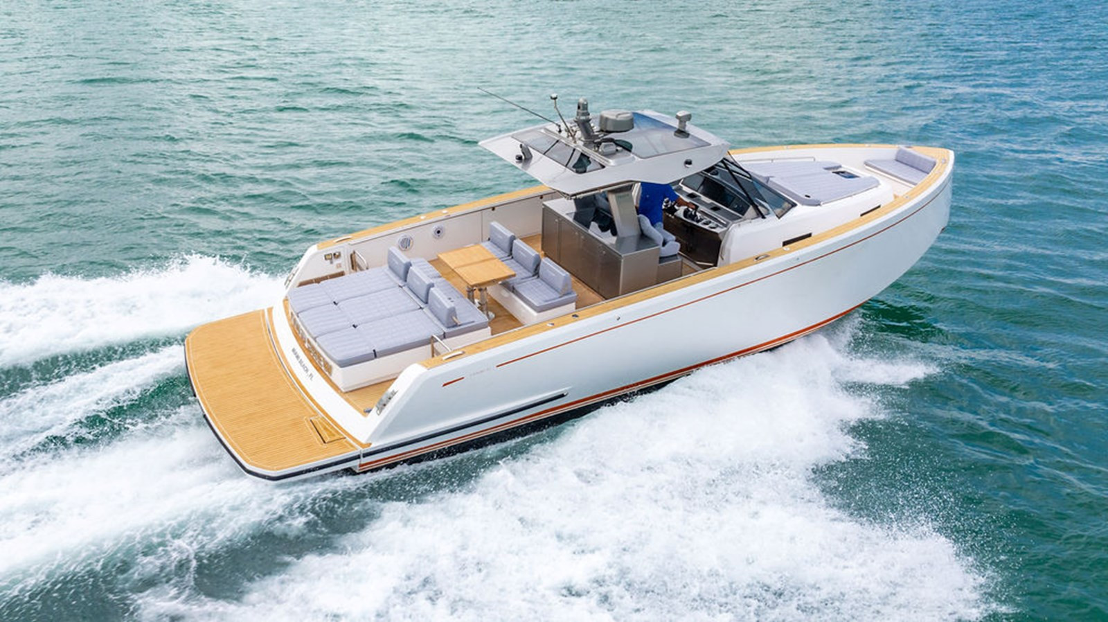 https://arconyachts.ams3.digitaloceanspaces.com/154491/conversions/large_4646912-optimize.jpg